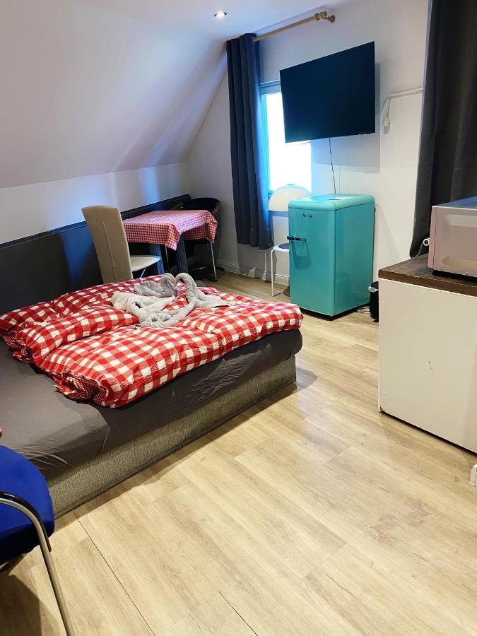 Hotel Waldhorn Stuttgart Bagian luar foto
