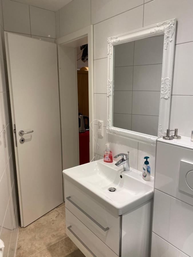 Hotel Waldhorn Stuttgart Bagian luar foto